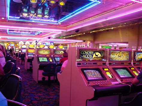 Flamingo Casino Slot Machines - Exciting Spins Await!